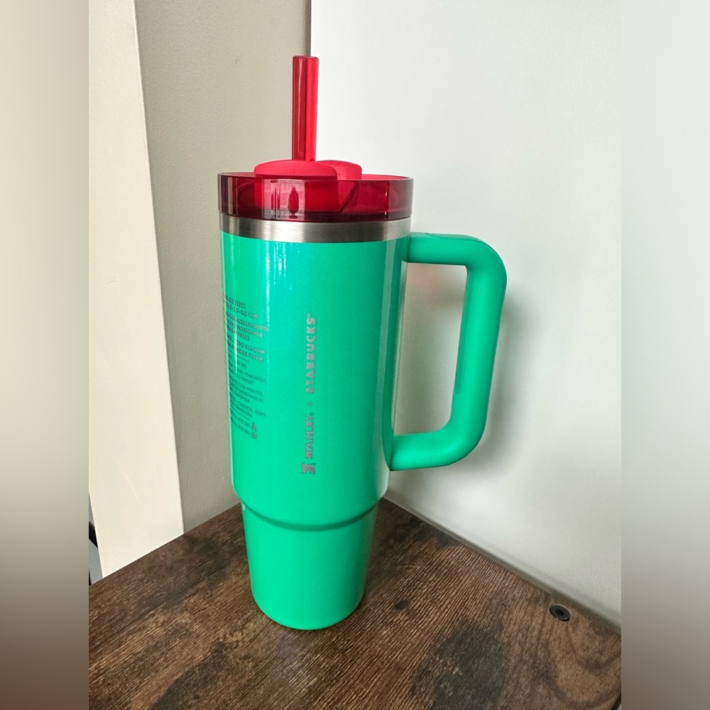 Starbucks x Stanley 30oz Latin America exclusive